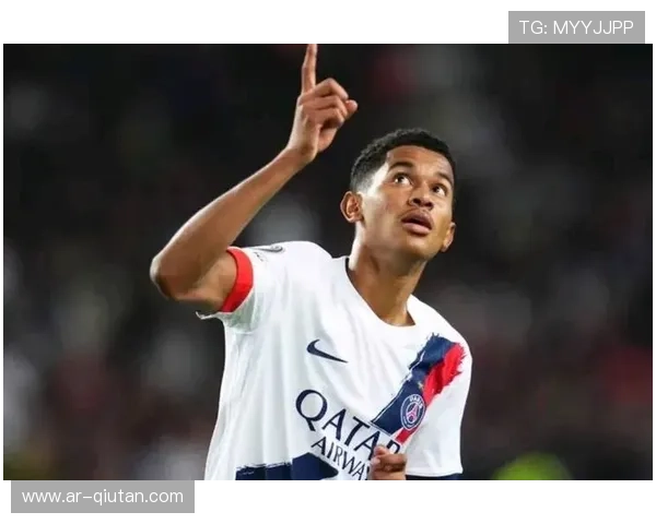 巴黎门将舍瓦利耶点球战两扑点,成夺冠头号功臣 巴黎门将舍瓦利耶点球战两扑点,成夺冠头号功臣